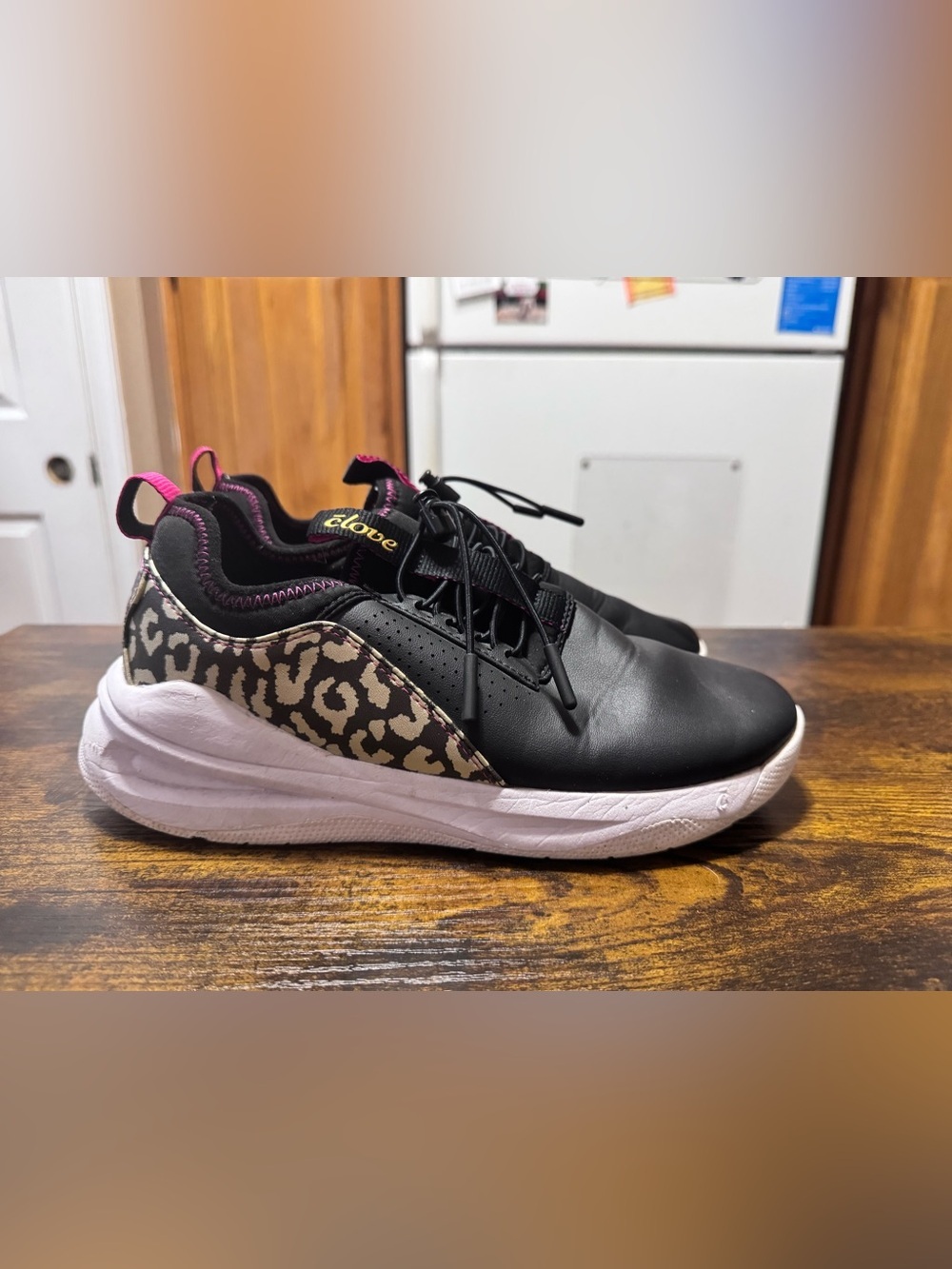 Clove Women's Black Leopard Print Nursing Shoes Sneakers Size 7.5